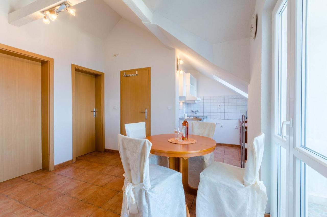 Villa Stella Splitska Esterno foto